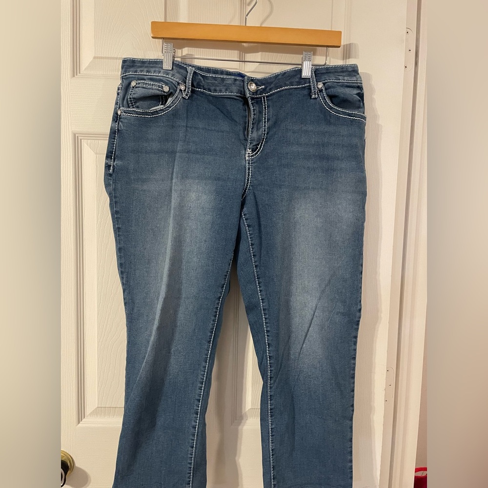 apt.9 capri size 18 bling pocket